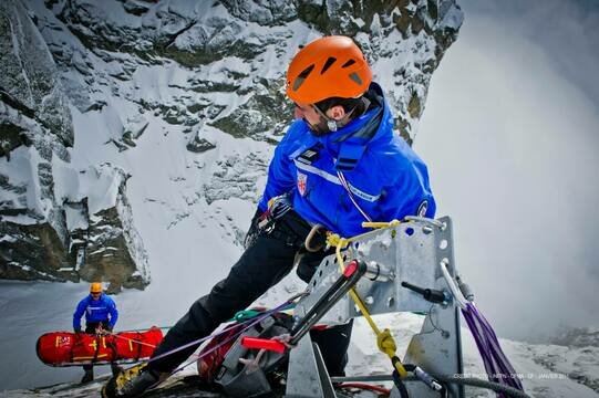 Terrestrial Rescue - Winch - Stretcher